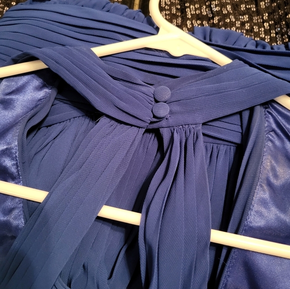 Cache Elegant Blue Halter Dress Size 8, EUC - Picture 3 of 6
